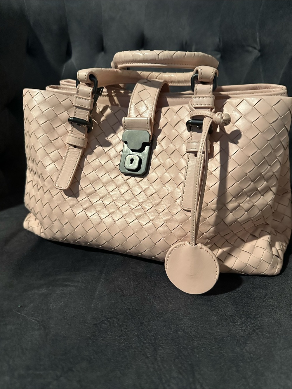 Authentic Blush Bottega Veneta Roma Intrecciato Woven Leather Handbag with Strap